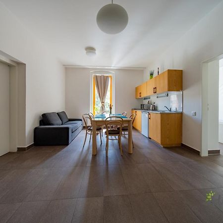 Restaurace A Pension Hrebikarna Хомутов Екстериор снимка